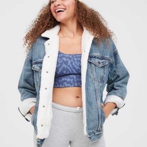 Aerie offline DENIM jacket lined in Sherpa NEW large American Eagle JEAN FALL🍁